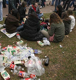20111212103400-botellon.jpg